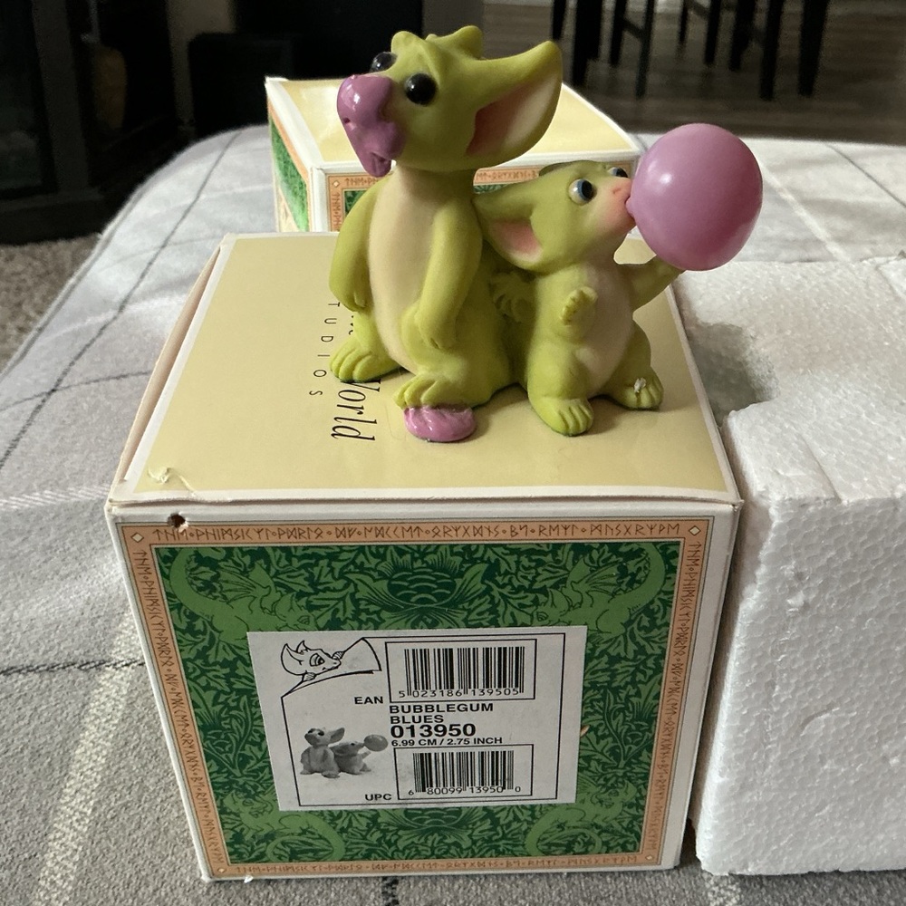 NIB WHIMSICAL DRAGONS REAL MUSGRAVE “Bubble Gum Blues 2004